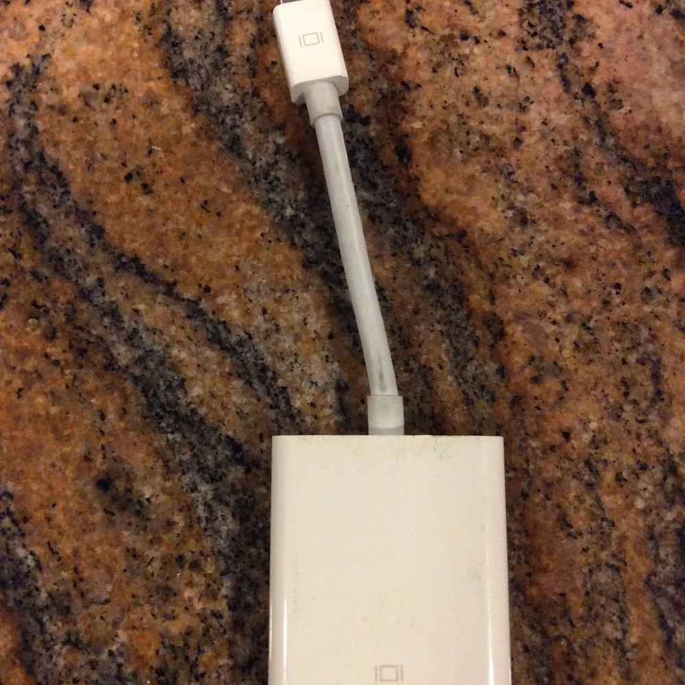 Apple Lightning Digital AV Adapter model 1307